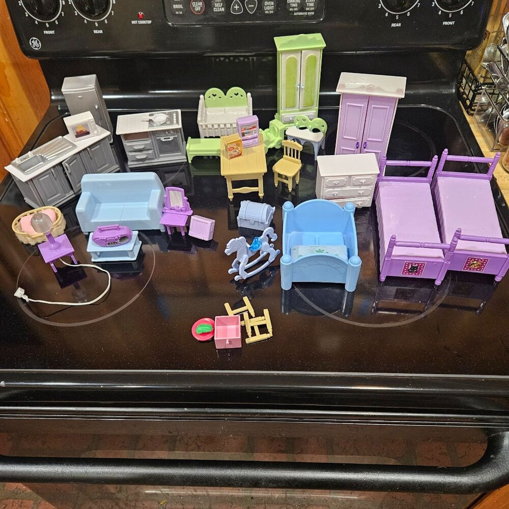 Vintage Plastic Dollhouse Furniture Miniature Plastic Bedroom Kitchen Living Roo